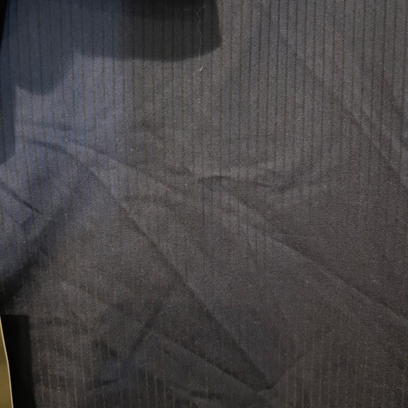 NWT Van Heusen button up - Picture 3 of 4